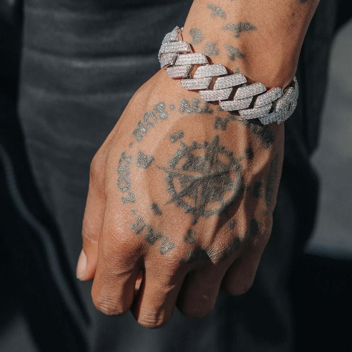 19mm Prong Link Bracelete - White Gold