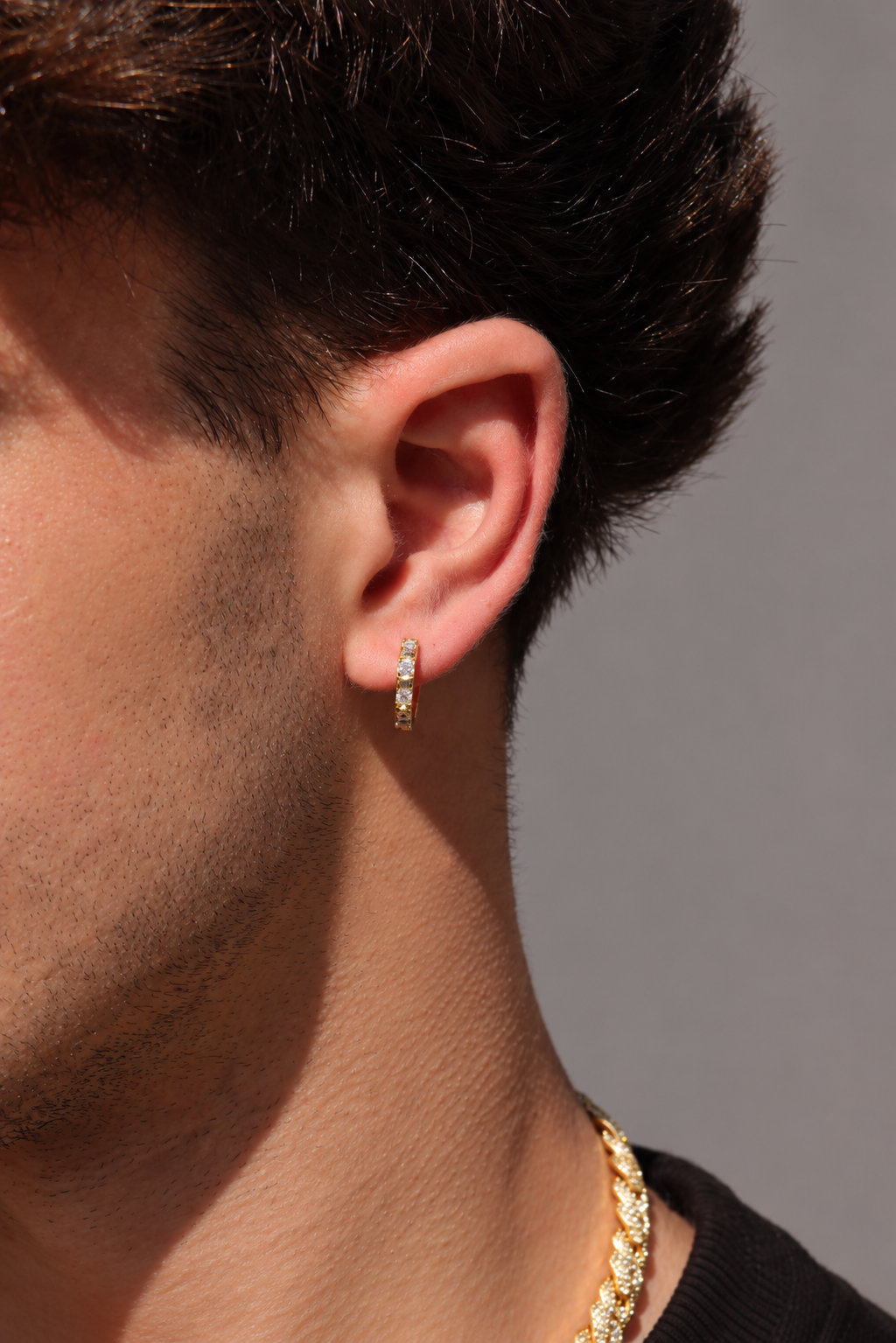 16mm Luxe Huggies Earrings - Gold