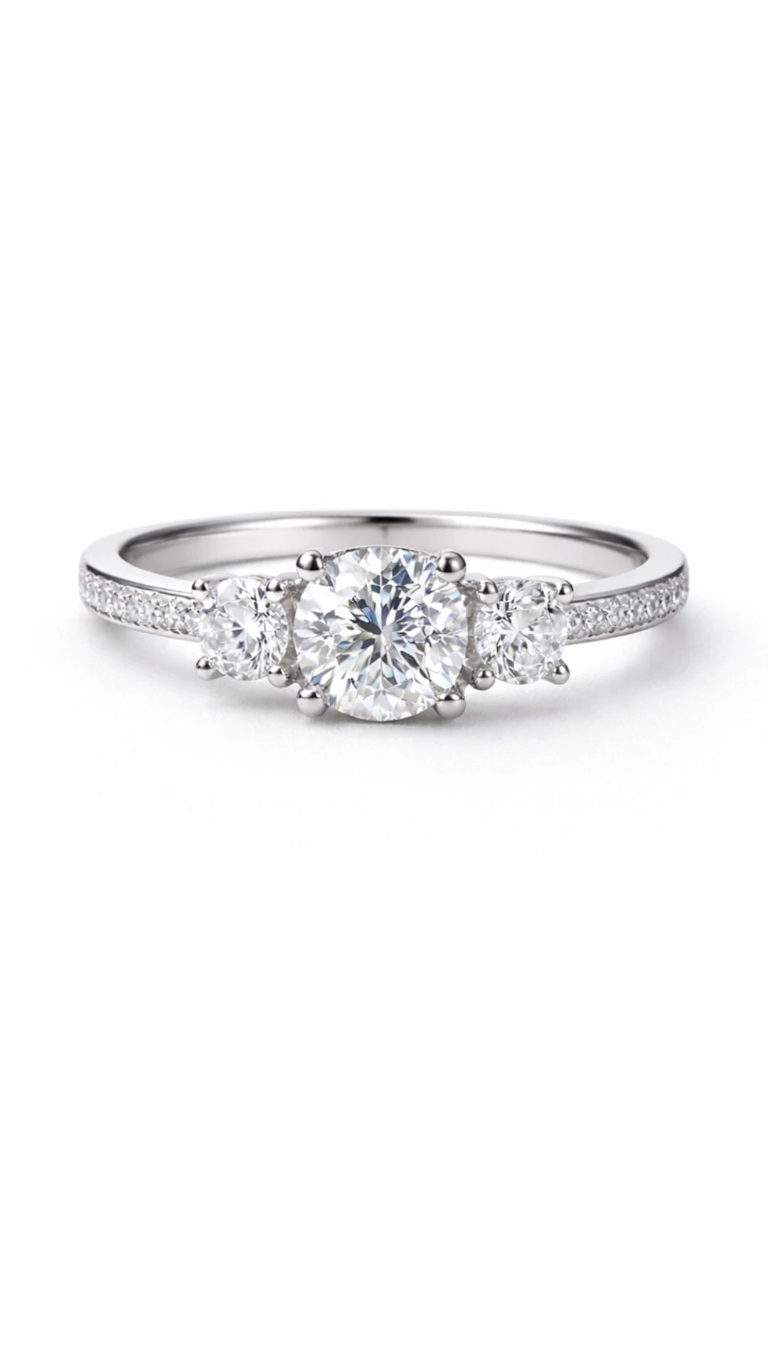 Round Cut Trio Ring (925 Silver & VVS1)